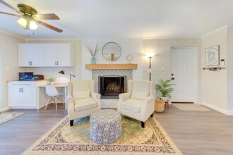 202 Kettering Ct in Fort Walton Beach, FL - Building Photo - Building Photo