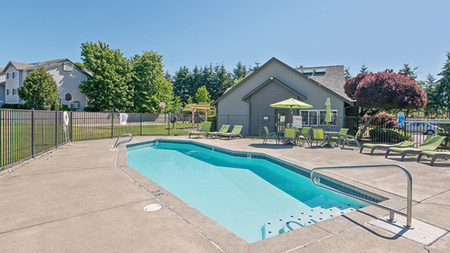 The Harrison Apartment Homes in Lakewood, WA - Foto de edificio - Building Photo