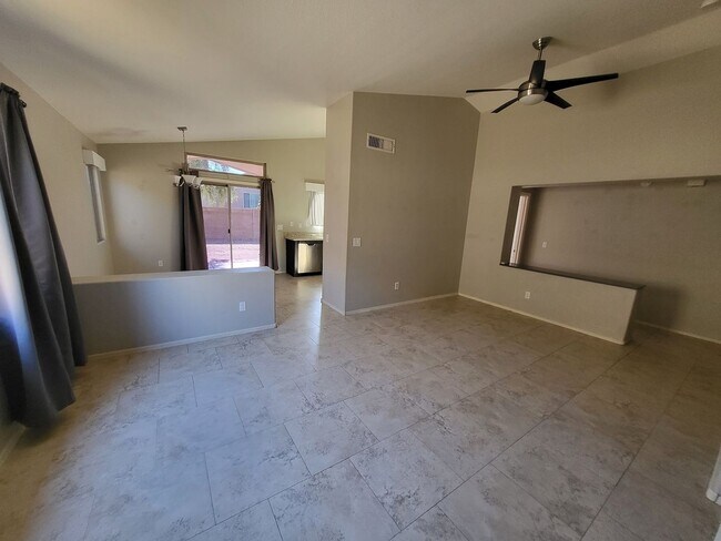 1709 W Muirwood Dr in Phoenix, AZ - Foto de edificio - Building Photo