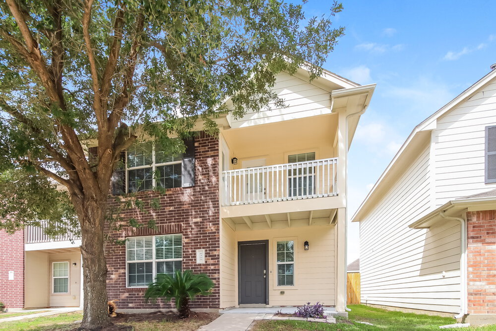 6305 Mountain Pines Ln in Katy, TX - Foto de edificio