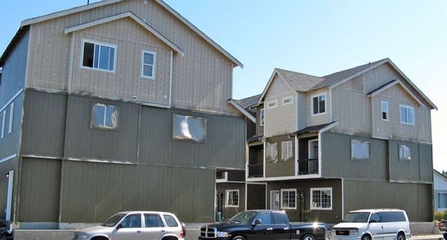 Cascade Park Apartments in Tacoma, WA - Foto de edificio - Building Photo