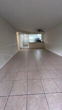 4310 Crystal Lake Dr in Pompano Beach, FL - Building Photo - Building Photo