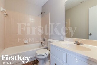 6065 Valleydale Dr in Memphis, TN - Building Photo - Building Photo