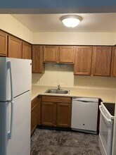 2337 John Rolfe Dr in Schaumburg, IL - Building Photo - Building Photo