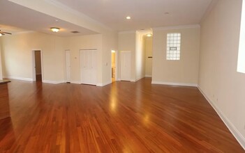 1231 N Ashland Ave in Chicago, IL - Building Photo - Building Photo