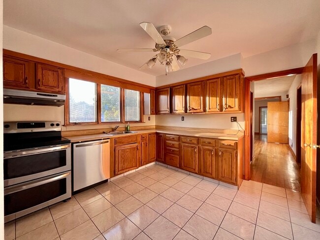 property at 40-42-42 Dartmouth St