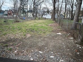 1239 Plymouth Ave S in Rochester, NY - Foto de edificio - Building Photo