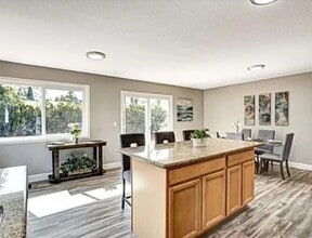 5325 Bonita Dr in San Diego, CA - Building Photo - Building Photo