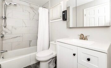 29 Dolphin Ave in Winthrop, MA - Building Photo - Building Photo