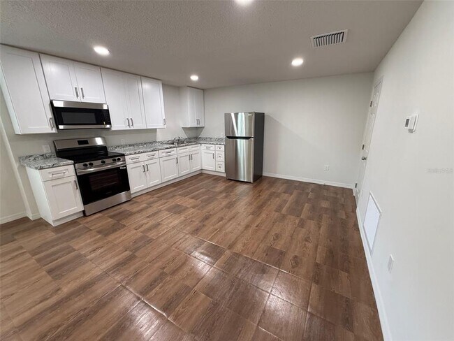 1207 30th Ave E in Bradenton, FL - Building Photo - Building Photo