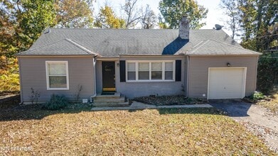 602 Lookout Ct SE, Unit A in Knoxville, TN - Building Photo - Building Photo