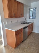 10521 National Blvd, Unit 10521 National Blvd #209 in Los Angeles, CA - Building Photo - Building Photo