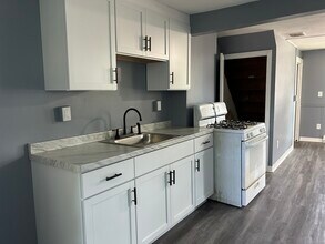 164 Central Ave in Norwich, CT - Building Photo - Building Photo