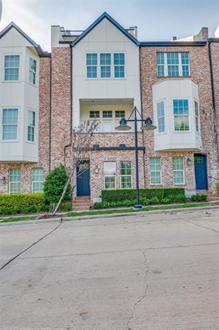 property at 2262 Alterbrook Ln