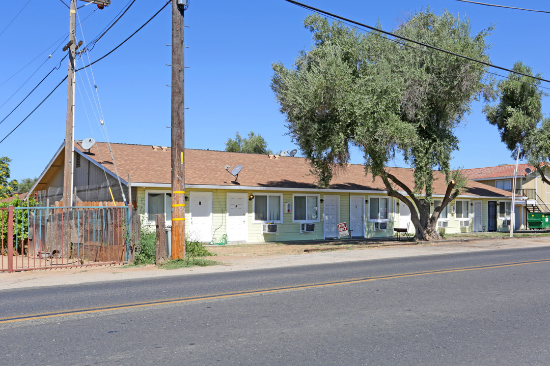 Winton Apartments in Winton, CA - Building Photo