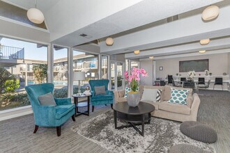 Aero Apartments in Davis, CA - Building Photo - Interior Photo