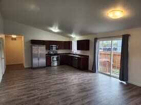 4036 W Marble Way in Wasilla, AK - Building Photo