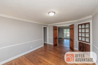 3449 Glencairn Rd in Shaker Heights, OH - Building Photo - Building Photo
