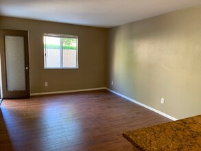 3520 Lebon Dr in San Diego, CA - Building Photo - Building Photo