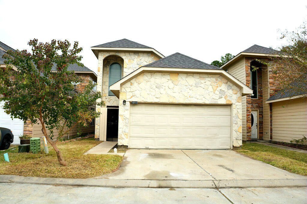 10916 Panther Ct in Houston, TX - Building Photo