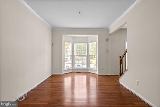 8913 Tonbridge Terrace in Hyattsville, MD - Building Photo - Building Photo