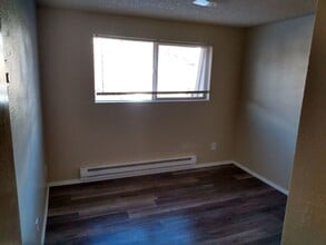 345 N 5th St in Klamath Falls, OR - Building Photo - Building Photo