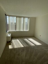 2141 P St NW, Unit 704 in Washington, DC - Foto de edificio - Building Photo