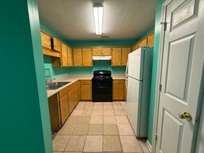 109 Drew Cir in Brunswick, GA - Building Photo - Building Photo