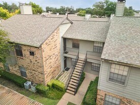 5335 Bent Tree Forest Dr in Dallas, TX - Building Photo