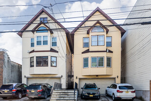208 Ogden Ave in Jersey City, NJ - Building Photo