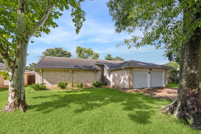 19734 Redroot Dr in Houston, TX - Building Photo - Building Photo