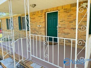 3905 Mccalley Pl in Huntsville, AL - Building Photo - Building Photo