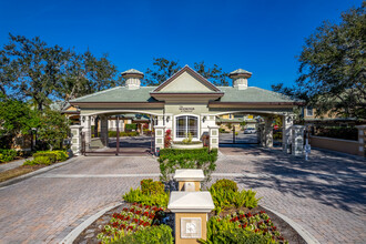 The Moorings at Edgewater in Lakewood Ranch, FL - Building Photo - Building Photo