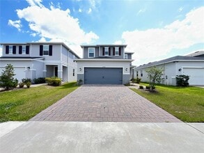 2746 Sanctuary Dr in Clermont, FL - Foto de edificio - Building Photo