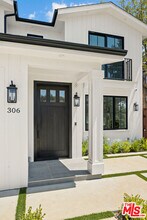 306 S Anita Ave in Los Angeles, CA - Building Photo - Building Photo