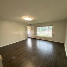 2059 Burns Ave in St. Paul, MN - Building Photo - Building Photo