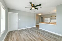 4615 Schroeder St photo'