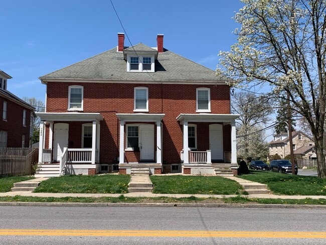 1343-1347 Scotland Ave in Chambersburg, PA - Building Photo - Building Photo