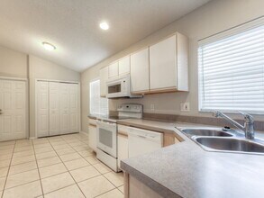 1130 Ozark Ct in Apopka, FL - Building Photo - Building Photo