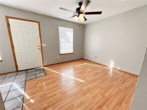 502 SE A St in Bentonville, AR - Building Photo - Building Photo
