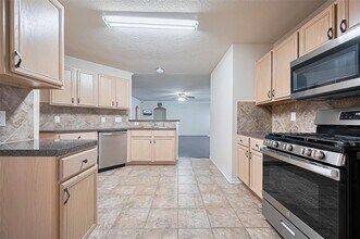3138 Apple Dale Dr in Houston, TX - Building Photo - Building Photo
