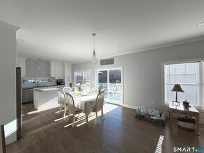 28 Jefferson Ave in Danbury, CT - Building Photo - Building Photo