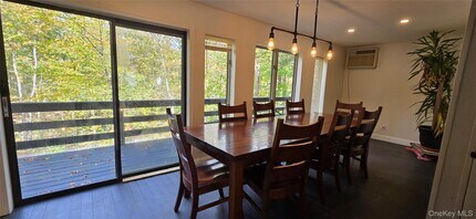 12 Zematt Ct in Woodridge, NY - Building Photo - Building Photo