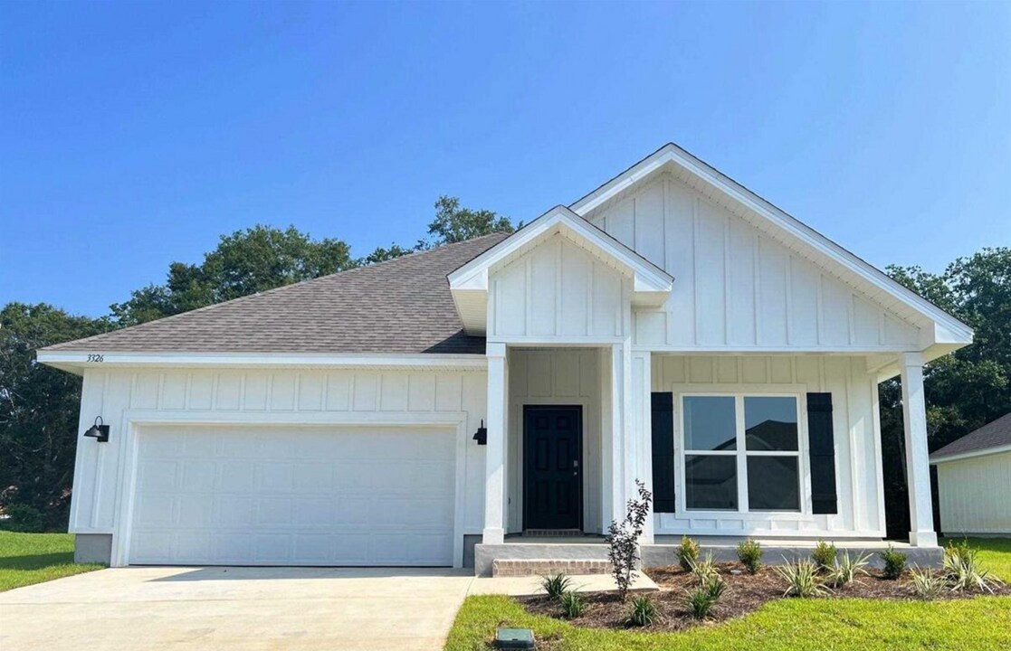 6048 Rutherford Lp in Bellview, FL - Building Photo