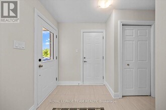 227 Bert Hall St in Arnprior, ON - Building Photo - Building Photo