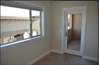 7680 Monterey Rd in Gilroy, CA - Building Photo - Building Photo