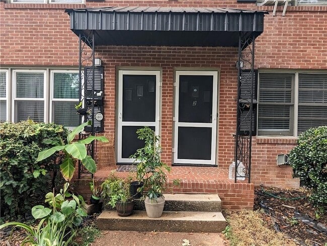 property at 3541 Jefferson St