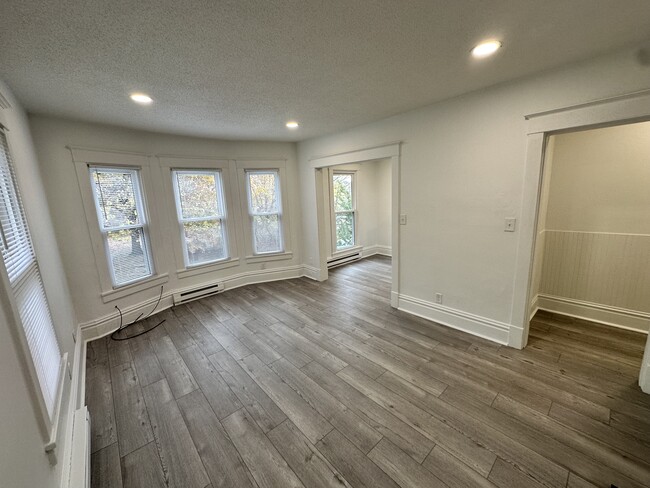 1103 University Pl, Unit C