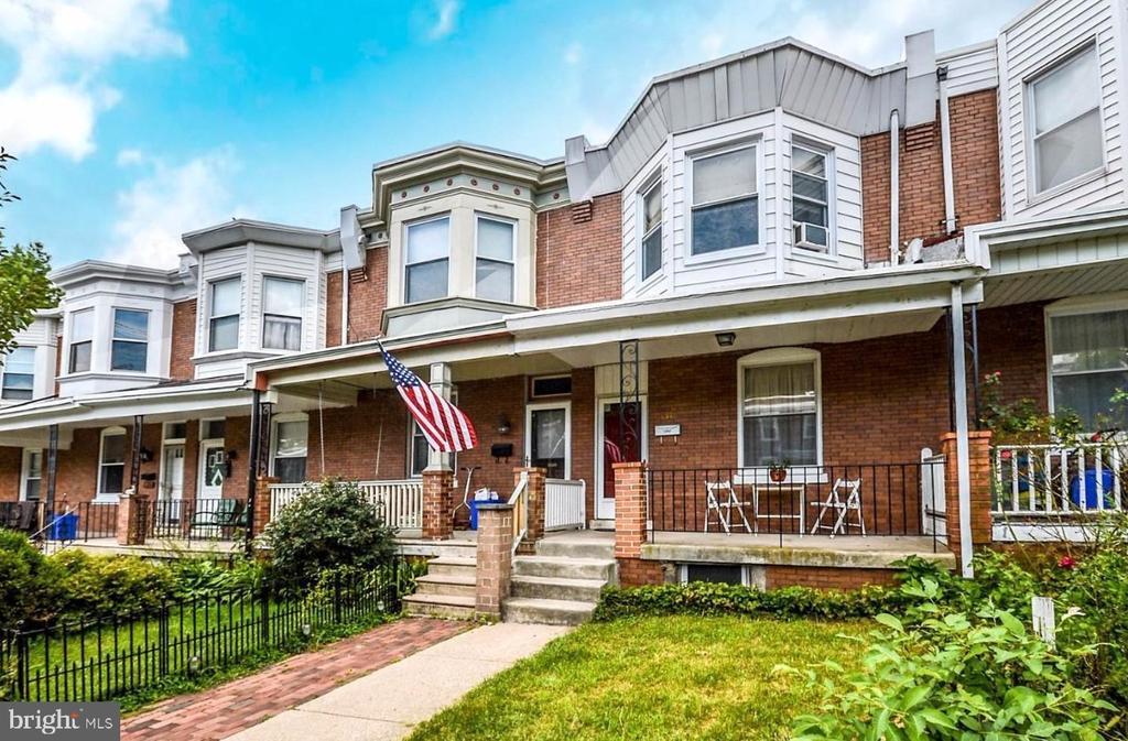 8118 Ardleigh St in Philadelphia, PA - Building Photo