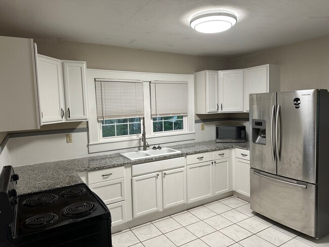 property at 1909 2nd Ave SW